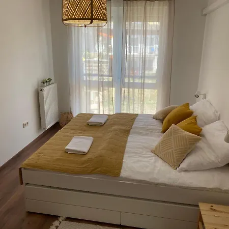 Sziget Apartment *